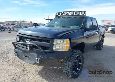 2008 Chevrolet Silverado 1500 Work Truck z USA, uszkodzony, nr VIN 2GCEK13M581225910